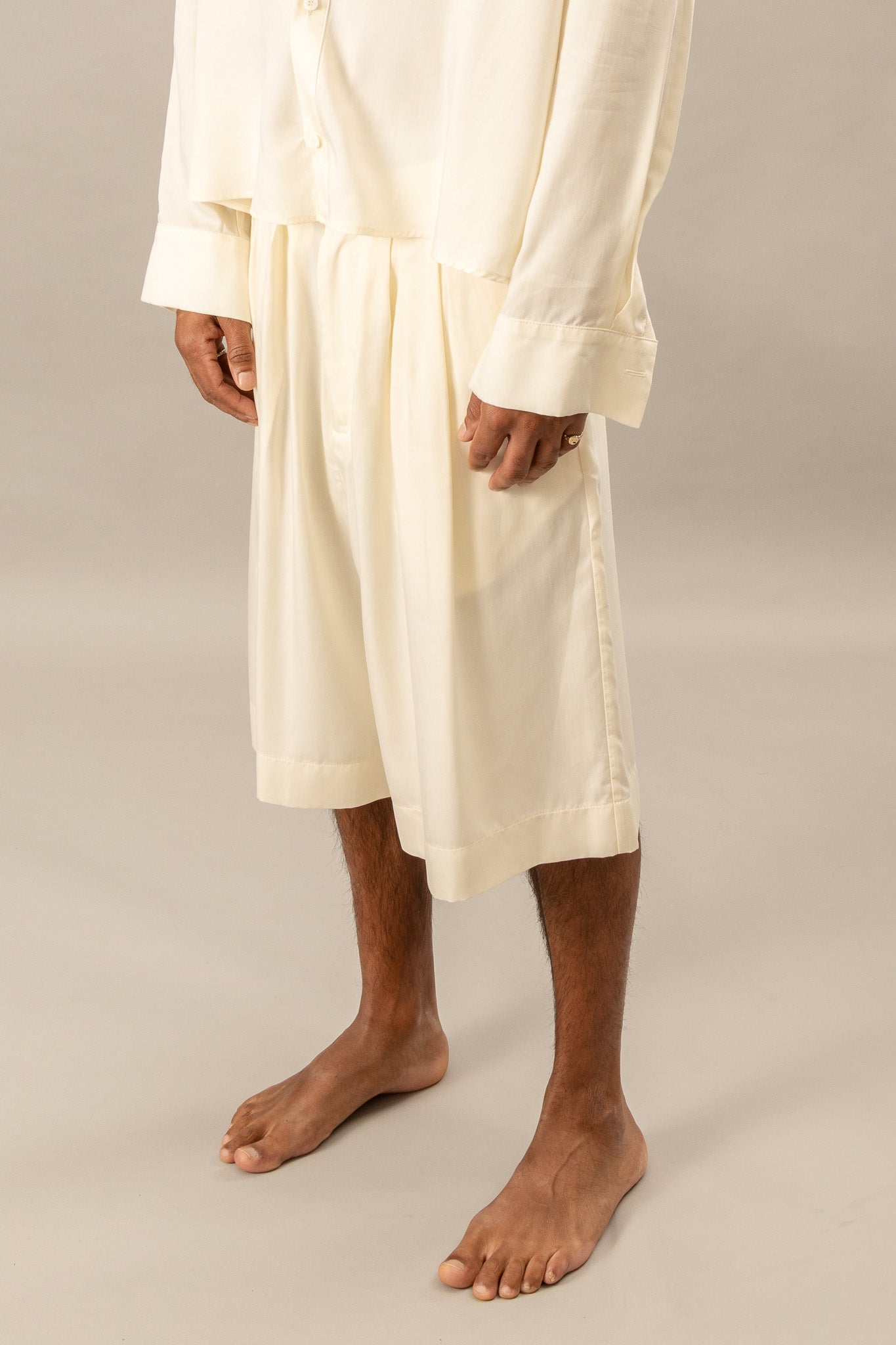 Relaxed Wide Leg Shorts - Cream