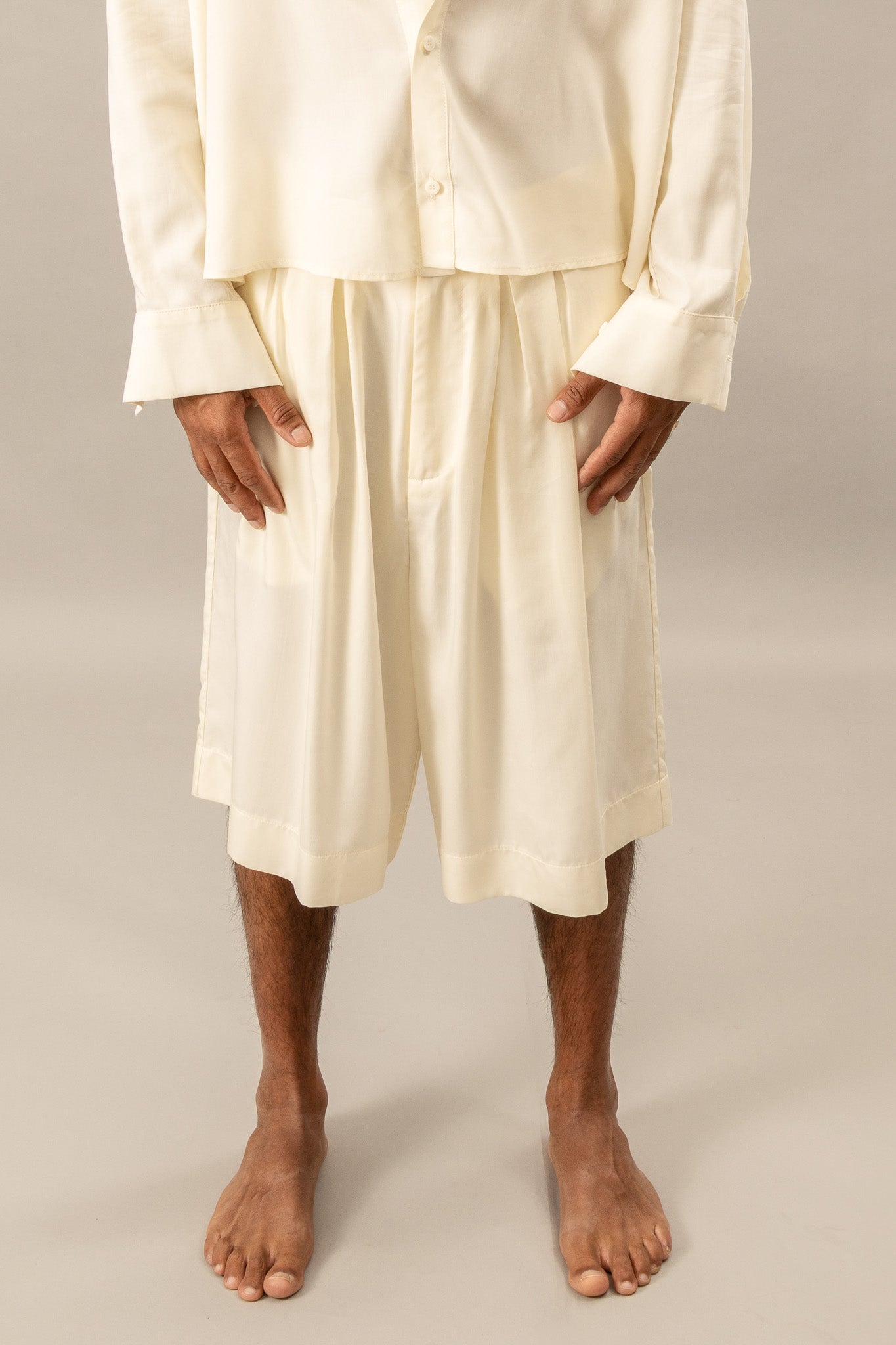 Relaxed Wide Leg Shorts - Cream