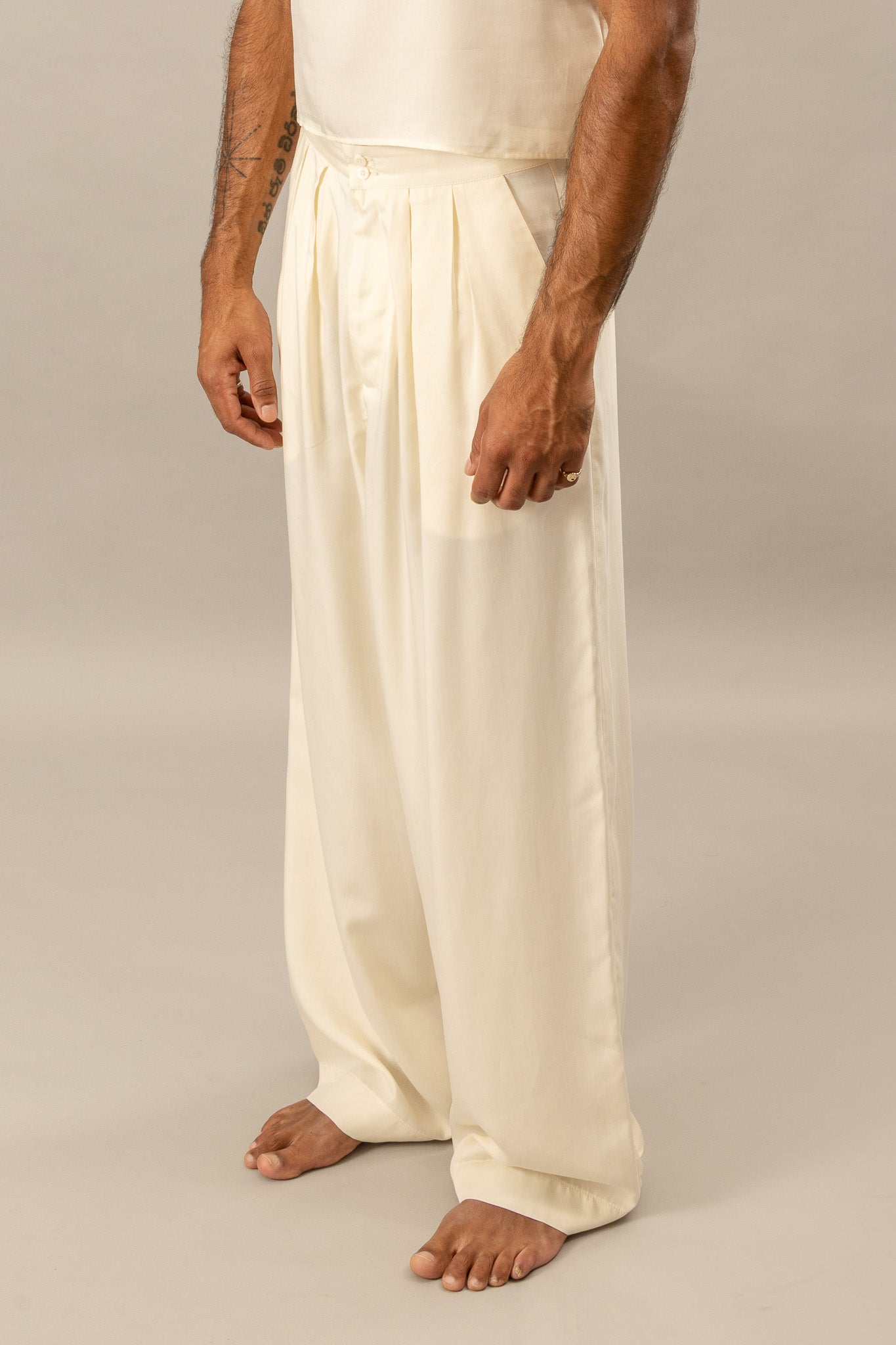 High Waisted Pleated Pants - Cream