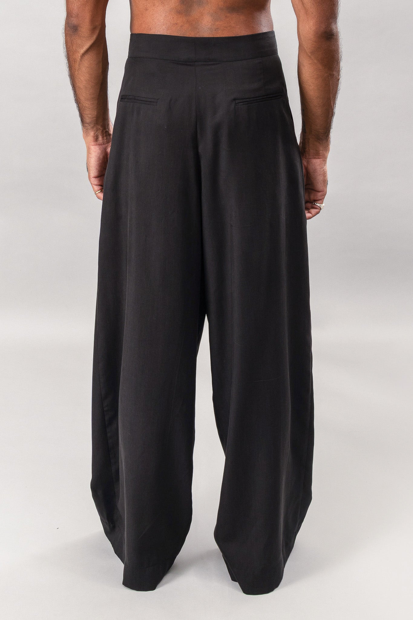 Tailored Pleated Pants - Black