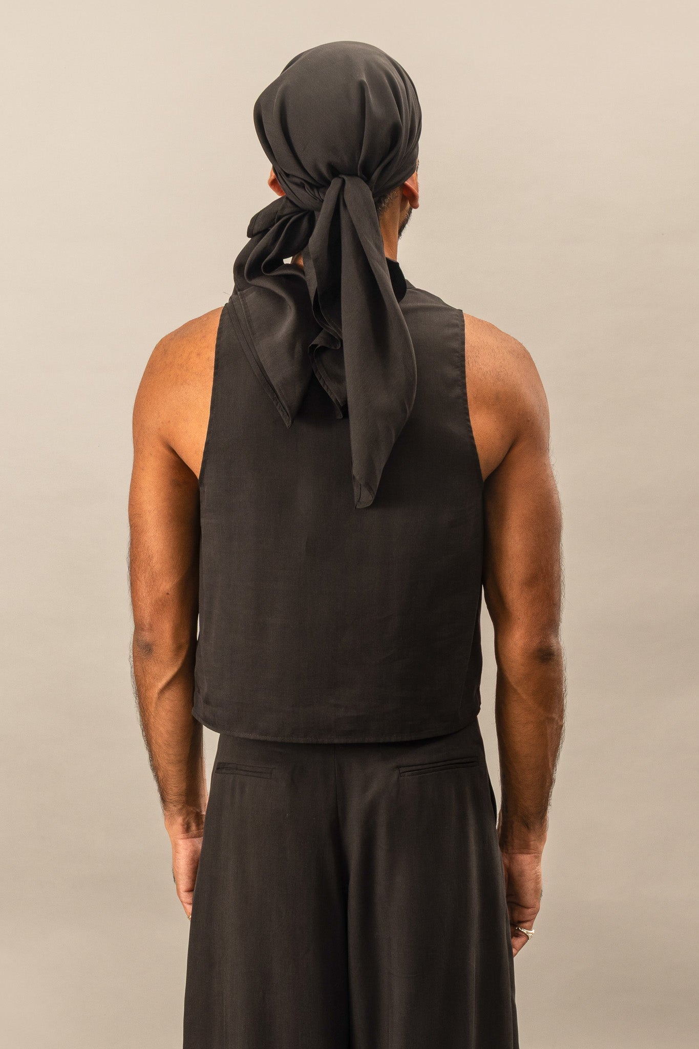 Cropped Tank - Black