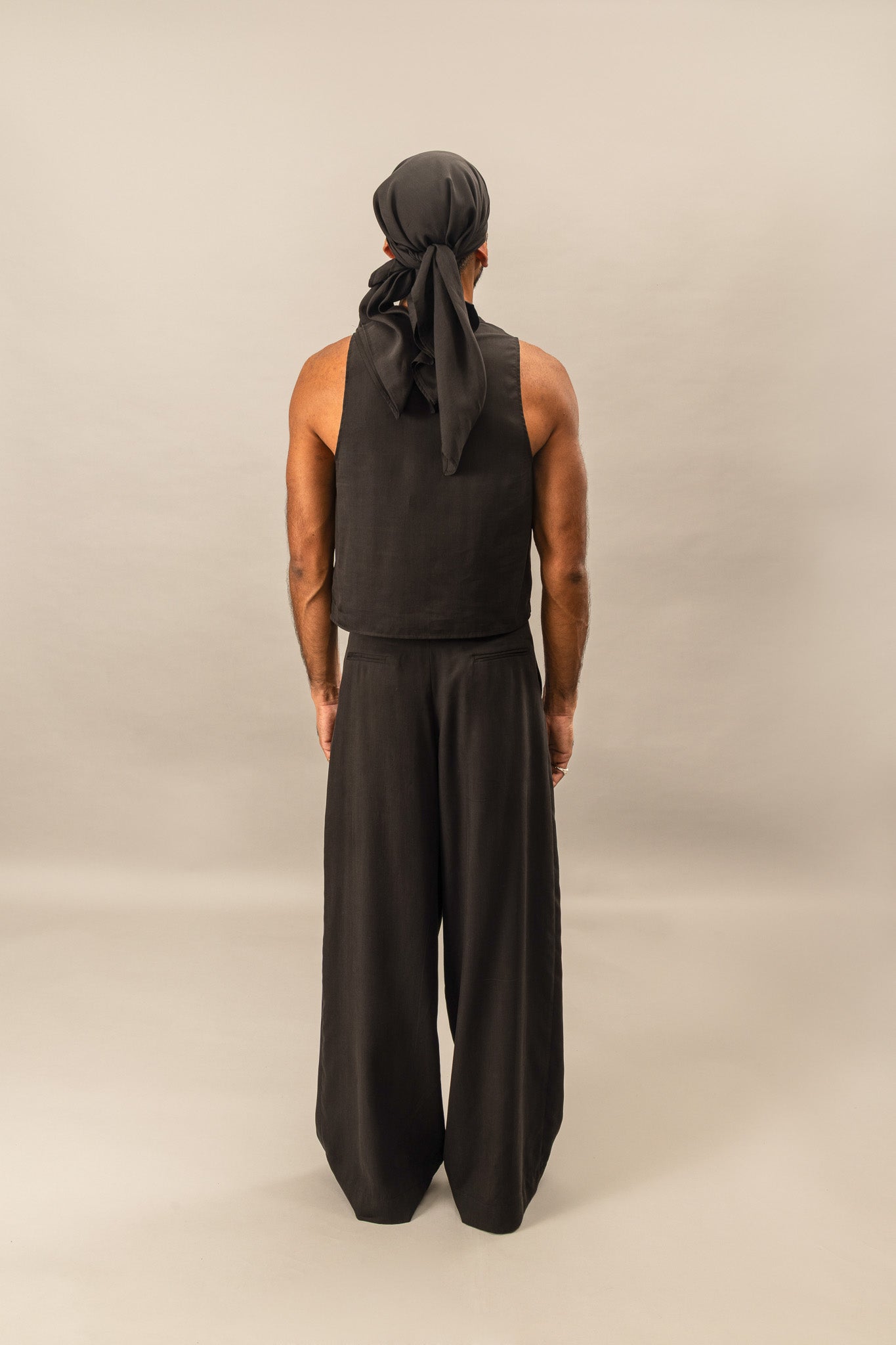 High Waisted Pleated Pants in Natural Black