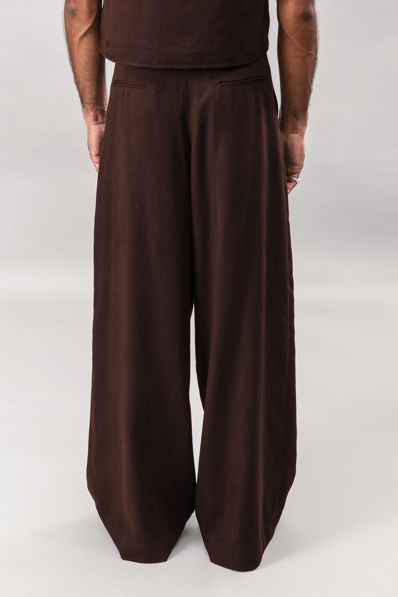 Tailored Pleated Pants - Burgundy