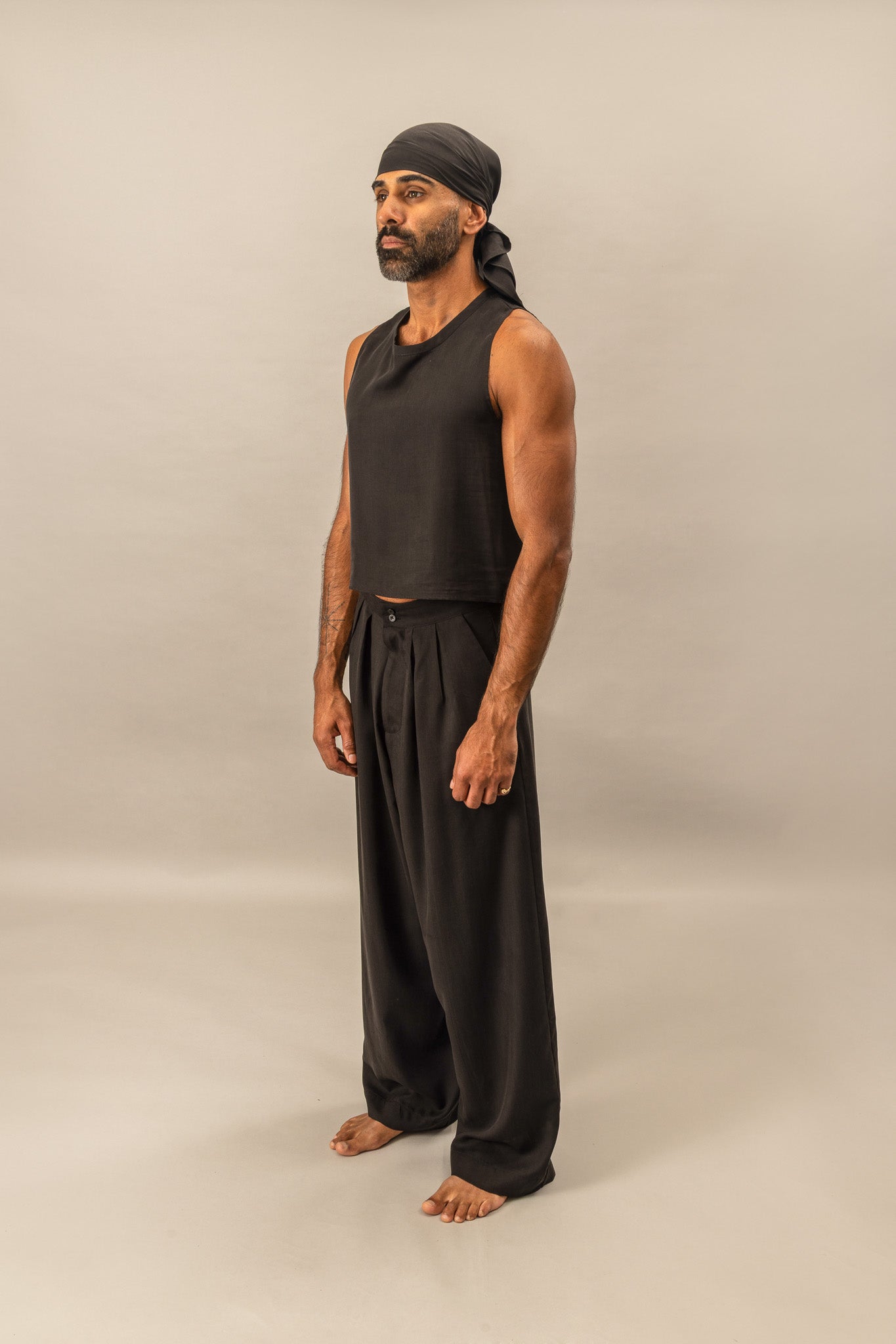 Cropped Tank - Black