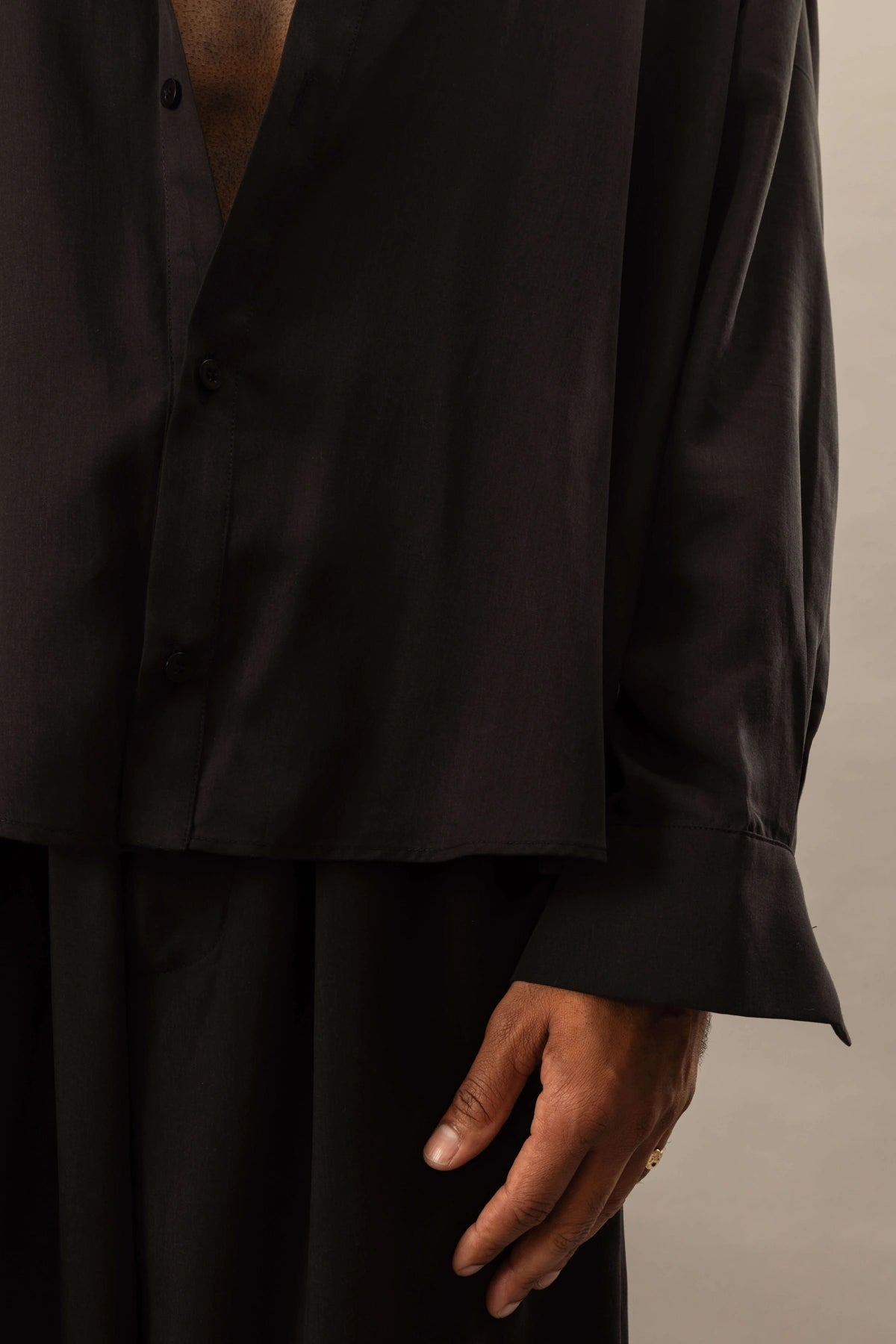 Oversized Atelier Shirt | Natural Black