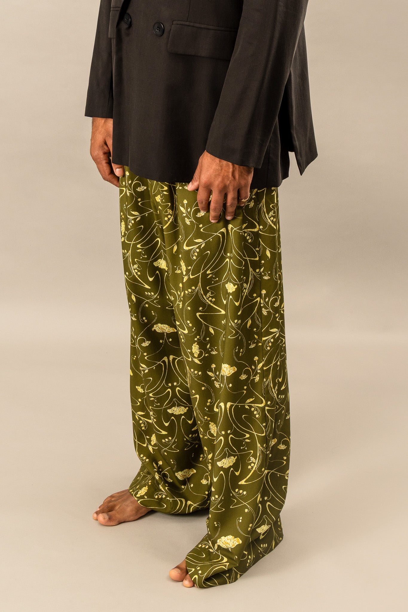 Printed Pleated Pants - Sylvan Green