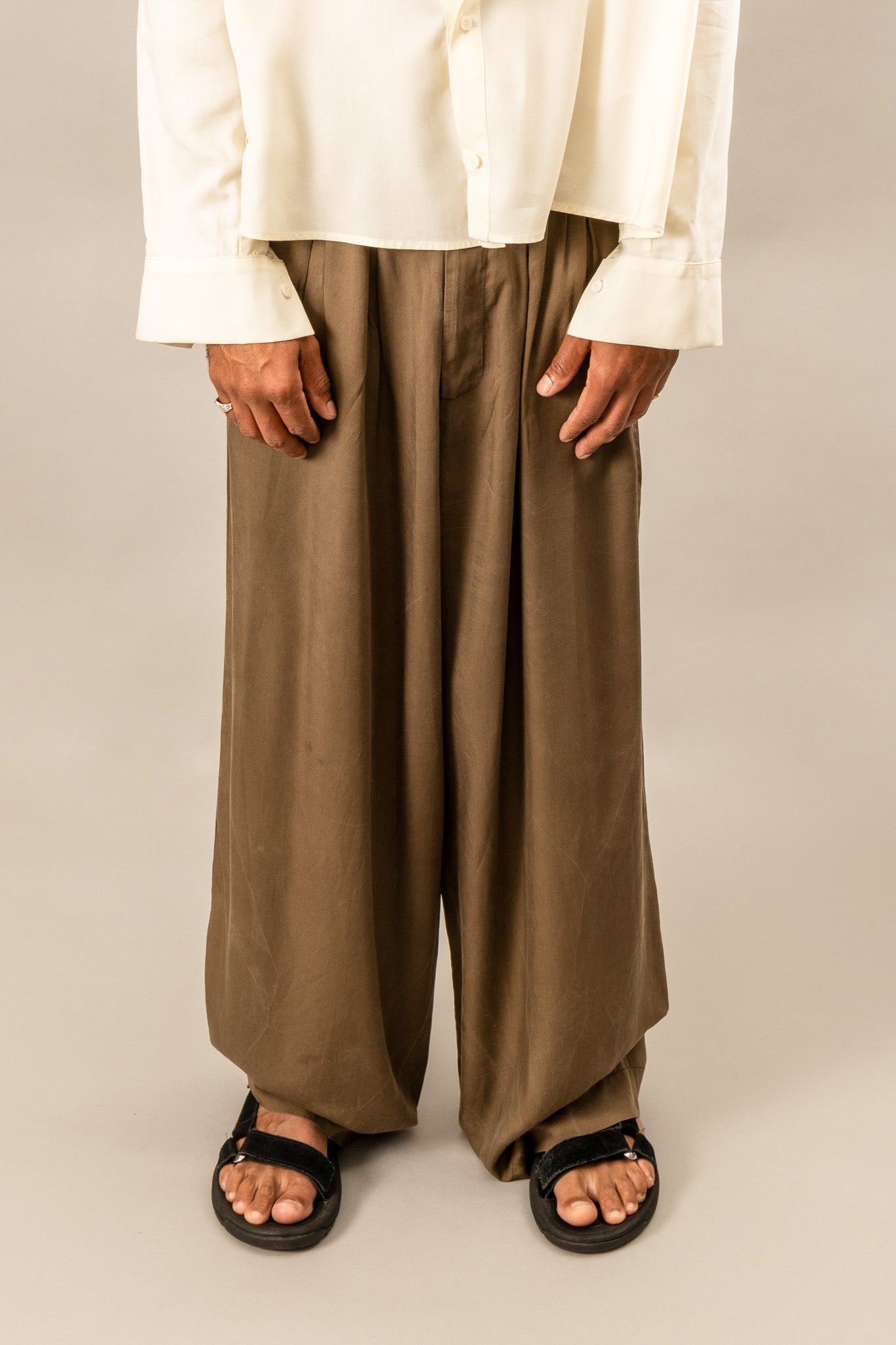 High Waisted Pleated Pants - Olive