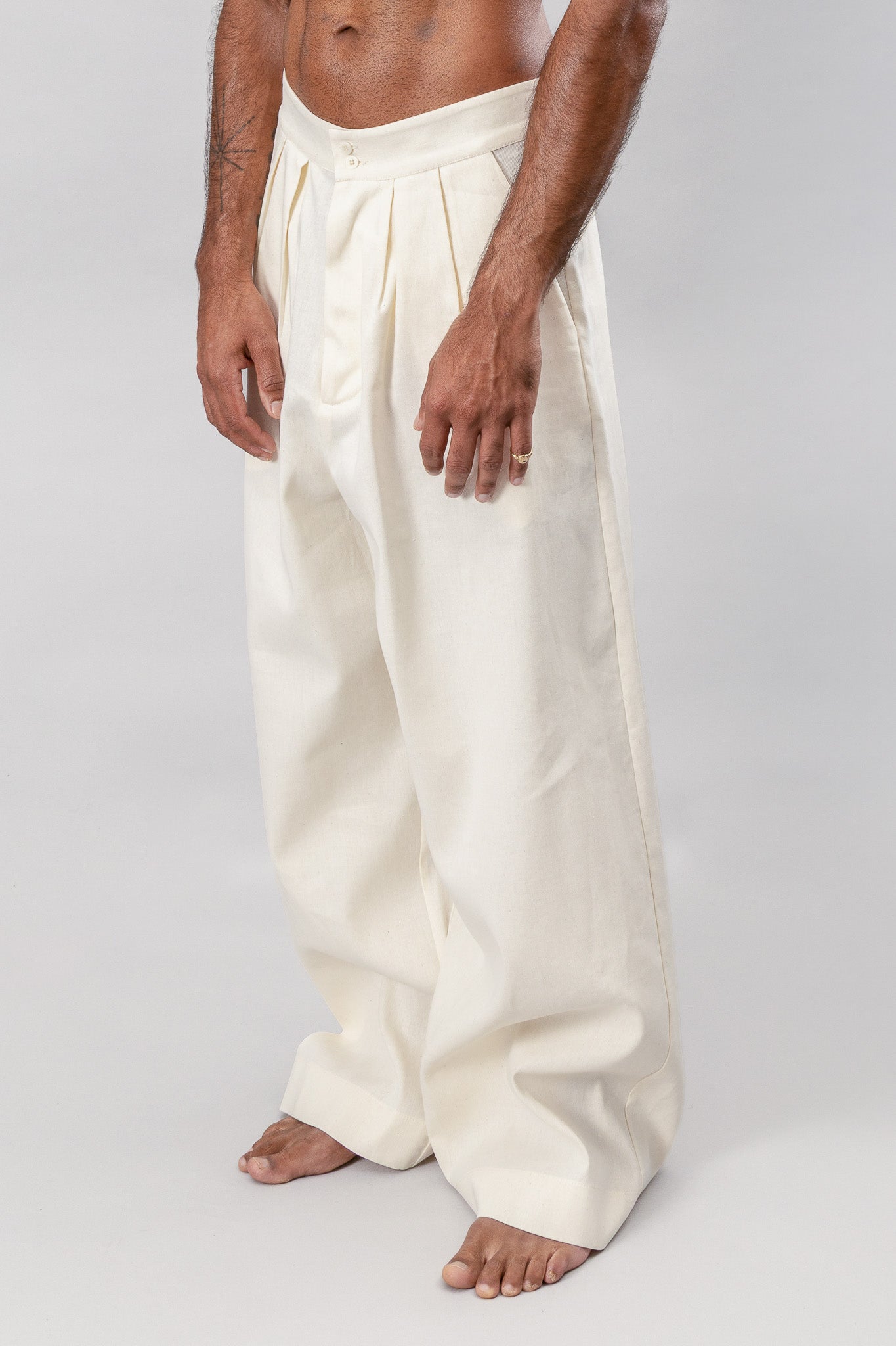 Tailored Pleated Pants - Recycled Cotton