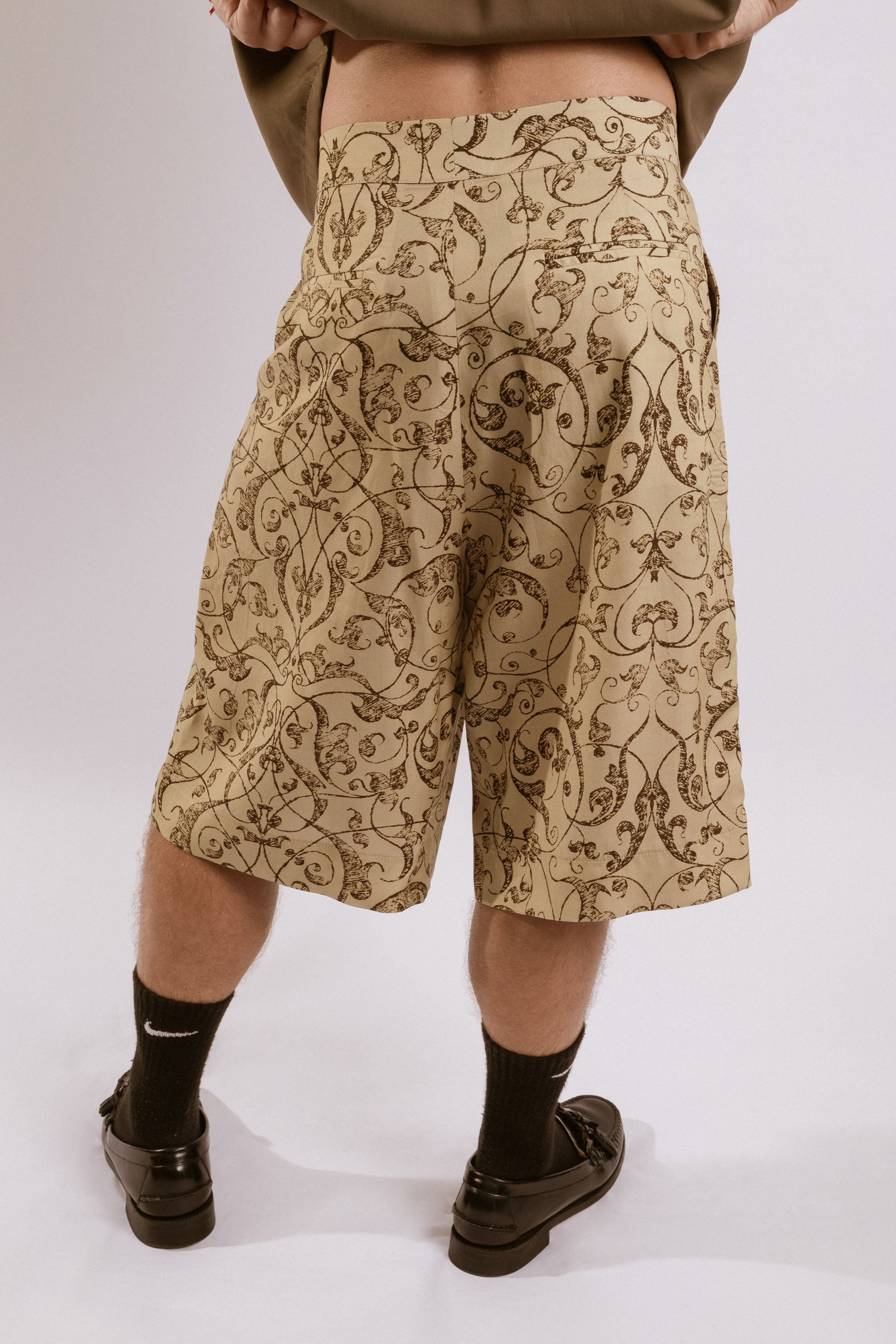 Iris Knee Length Shorts - Dark Arabesque