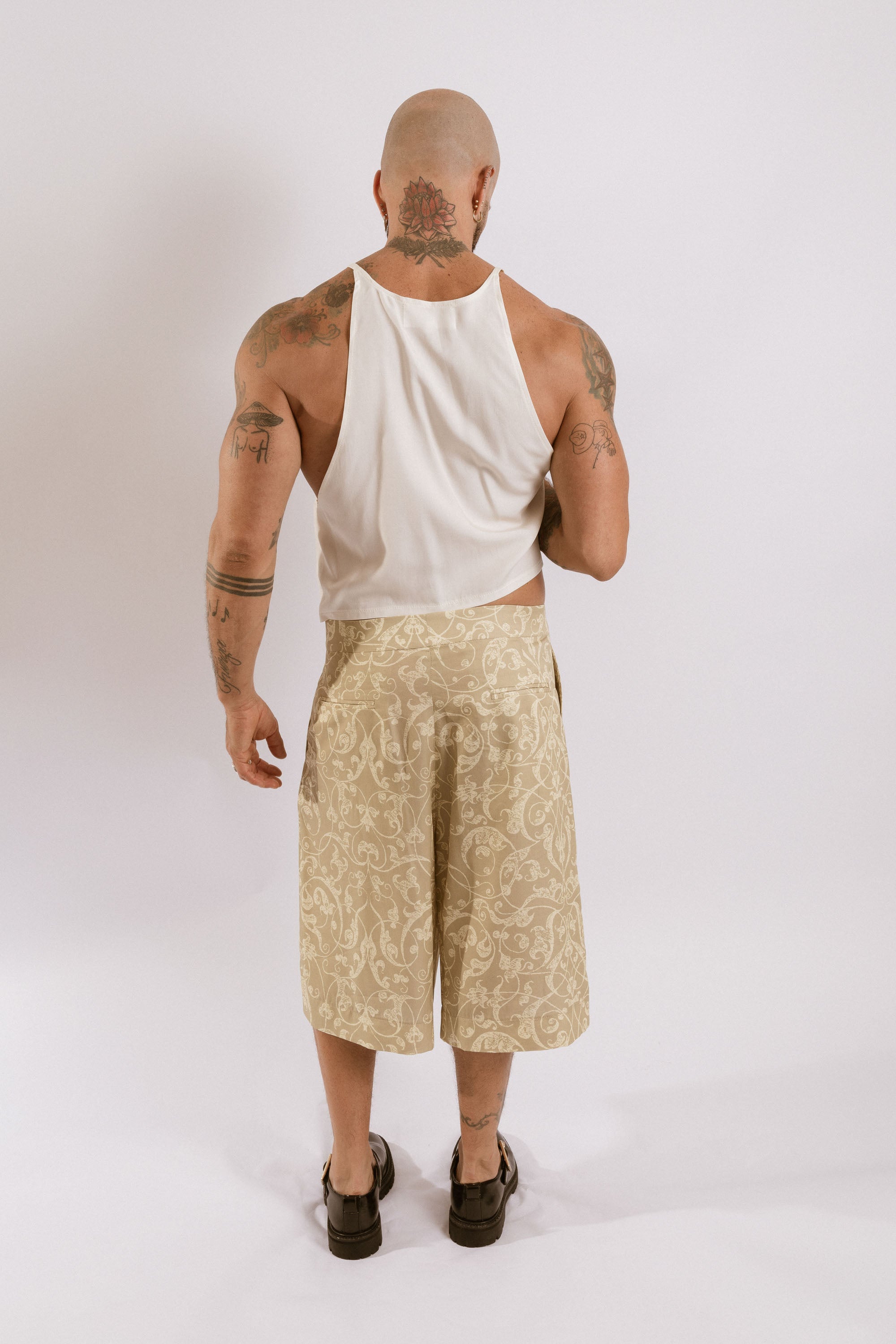 Iris Knee Length Shorts - Light Arabesque