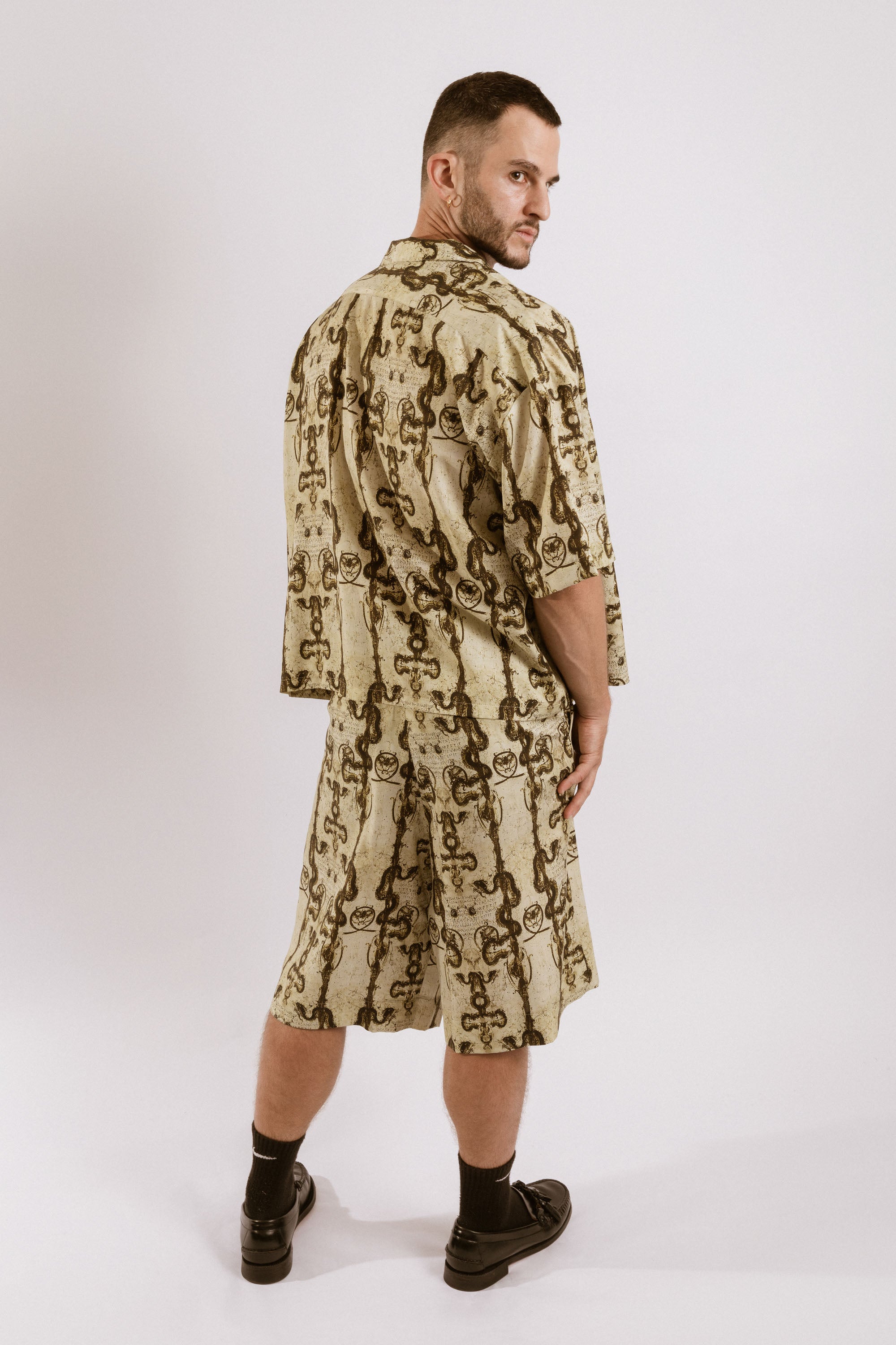 Artemisia Camp Collar Shirt - Green Kundalini