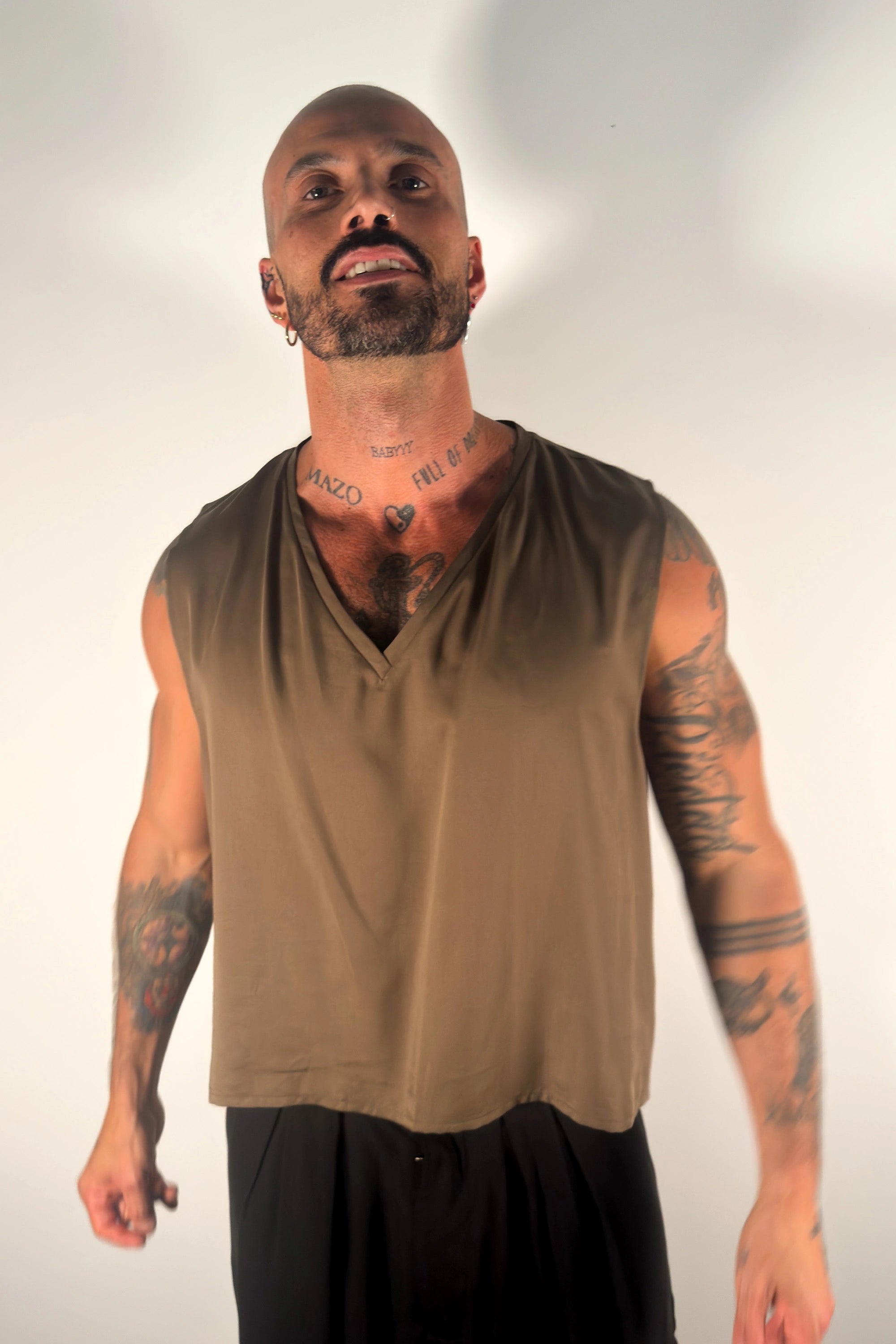 Fortis V-Neck Pullover - Olive