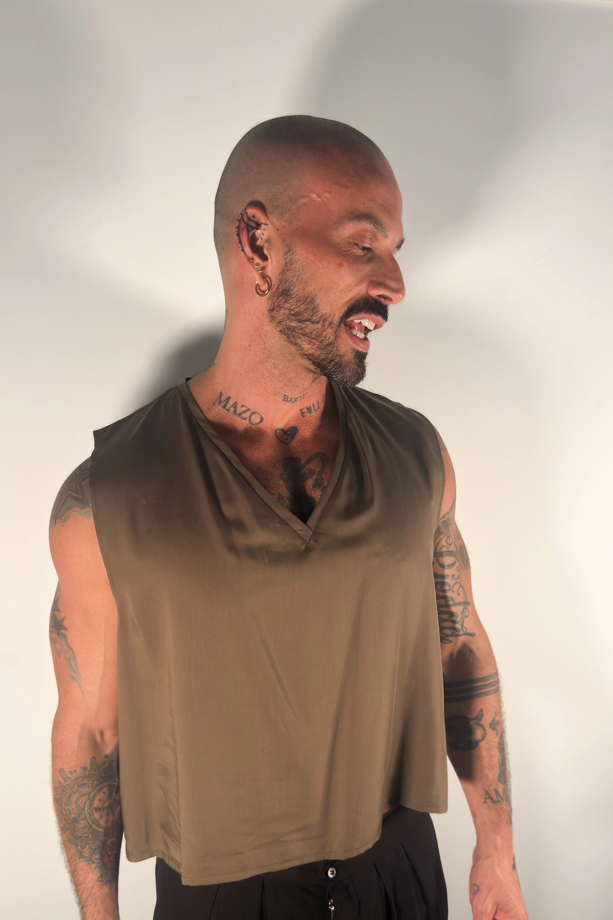 Fortis V-Neck Pullover - Olive