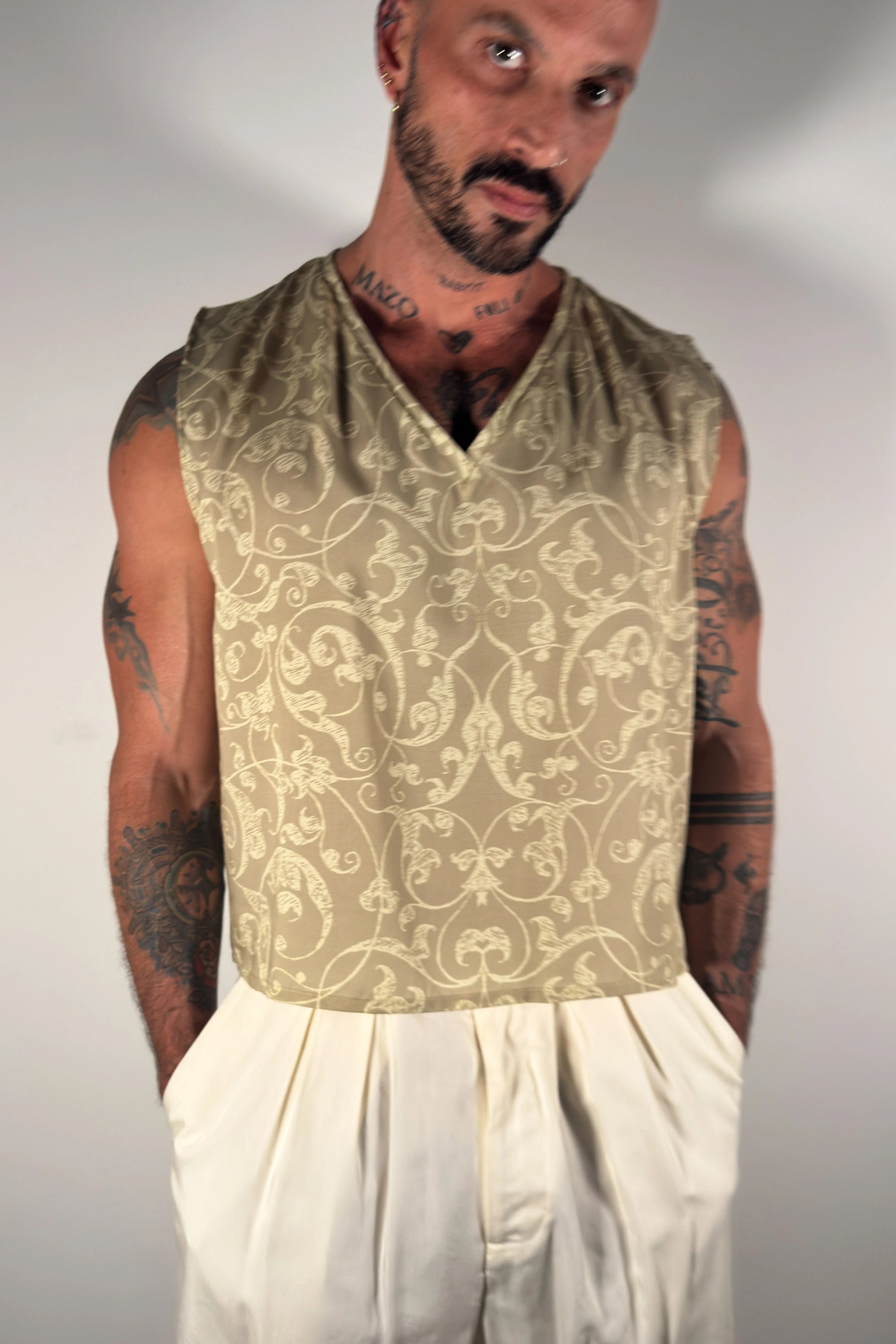 Fortis V-Neck Pullover - Light Arabesque