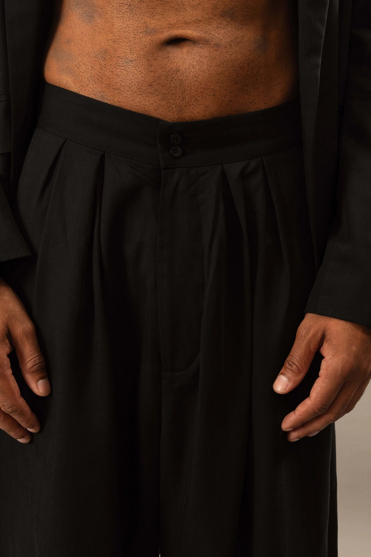 High Waisted Pleated Pants | Natural Black