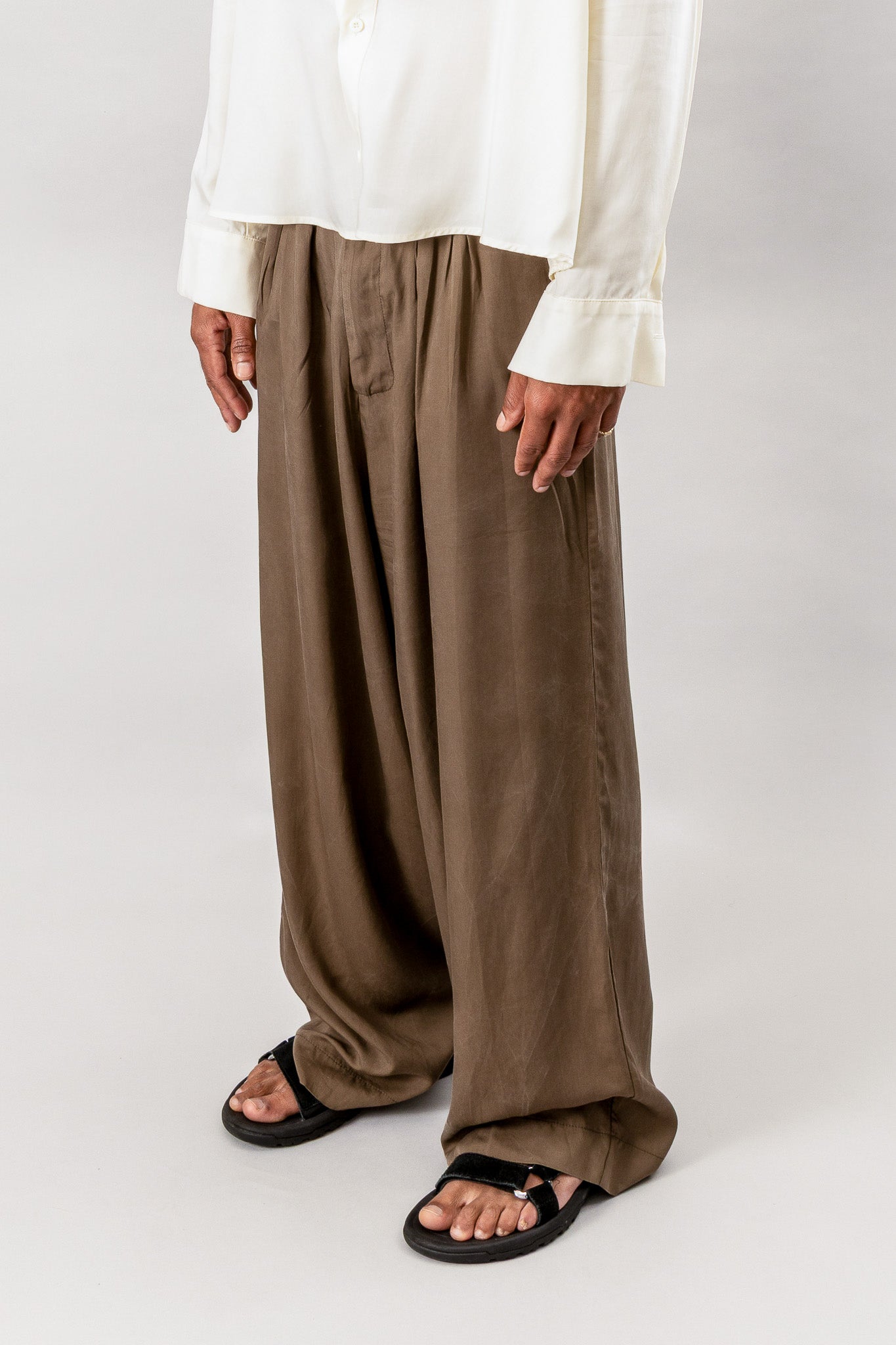 Tailored Pleated Pants - Olive