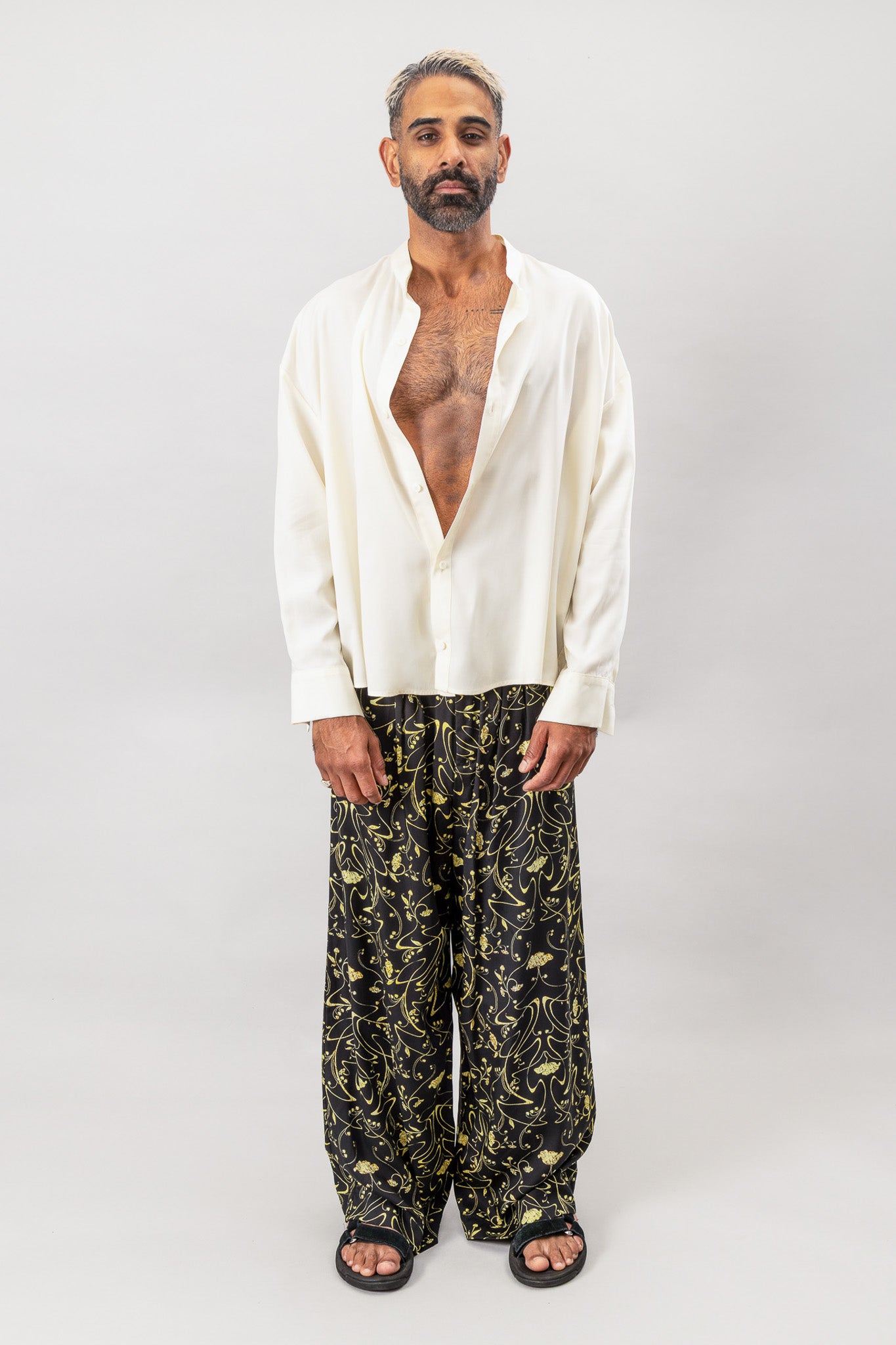 Relaxed Pleated Pants - Sylvan Black