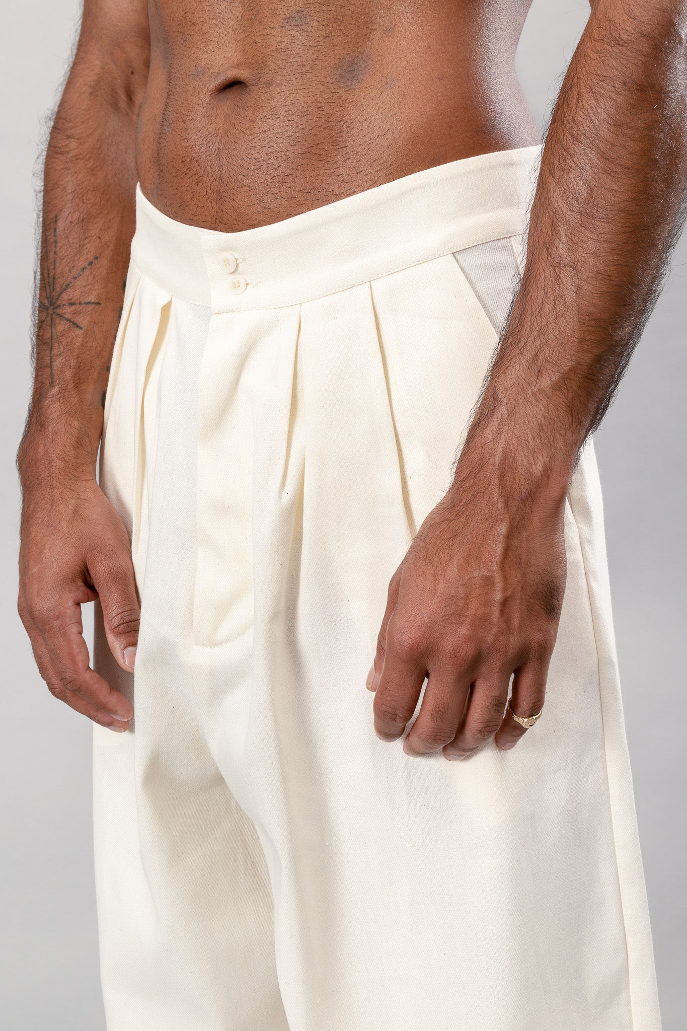 Tailored Pleated Pants - Recycled Cotton