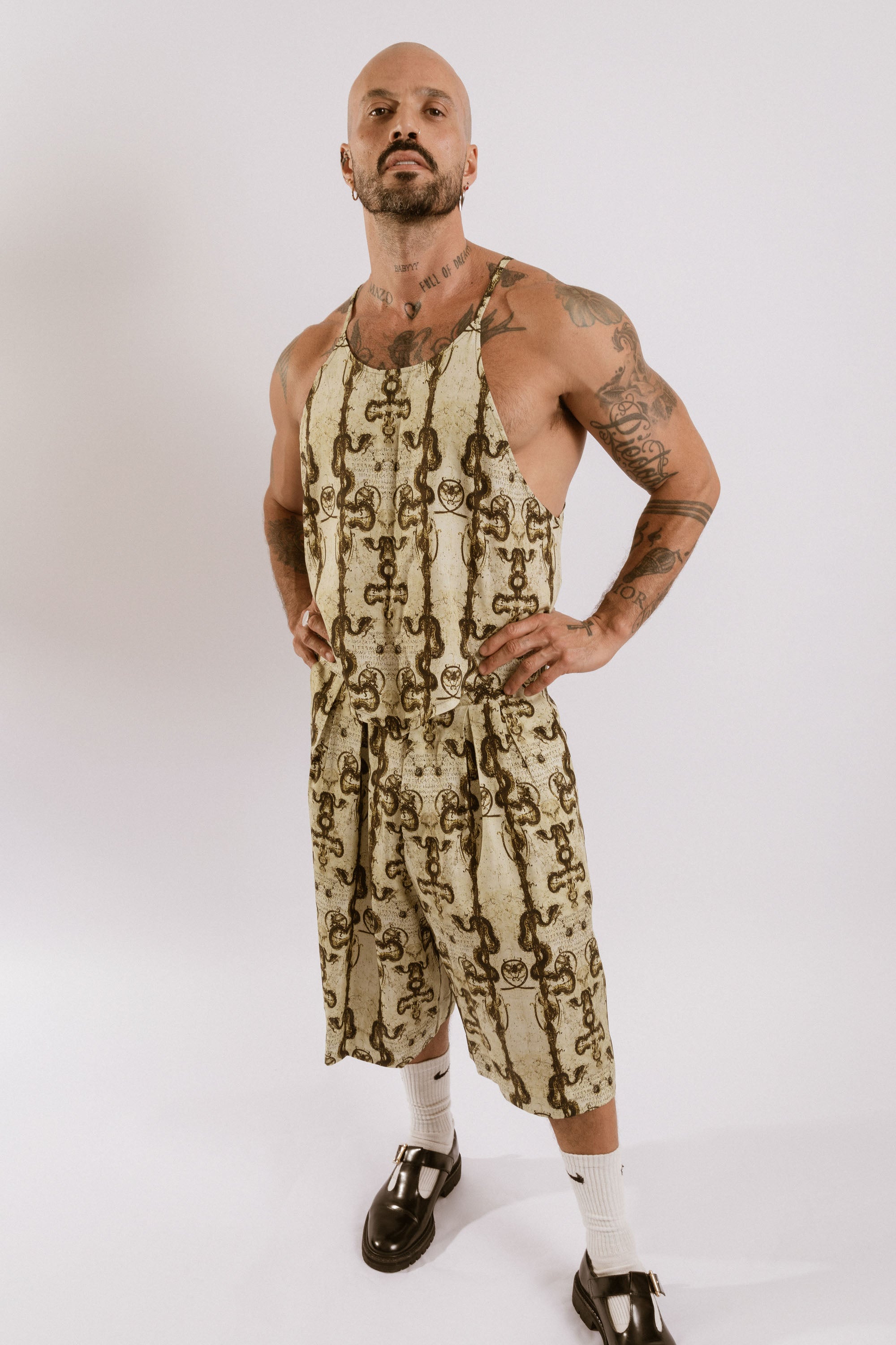 Iris Knee Length Shorts - Green Kundalini