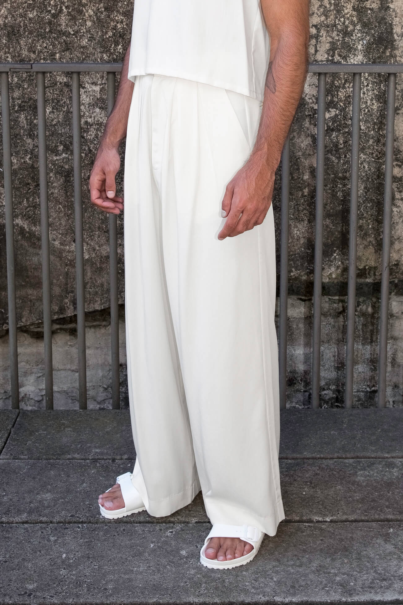 Men's High Waisted Pleated Pants - White Tencel (Eucalyptus) - The Glade