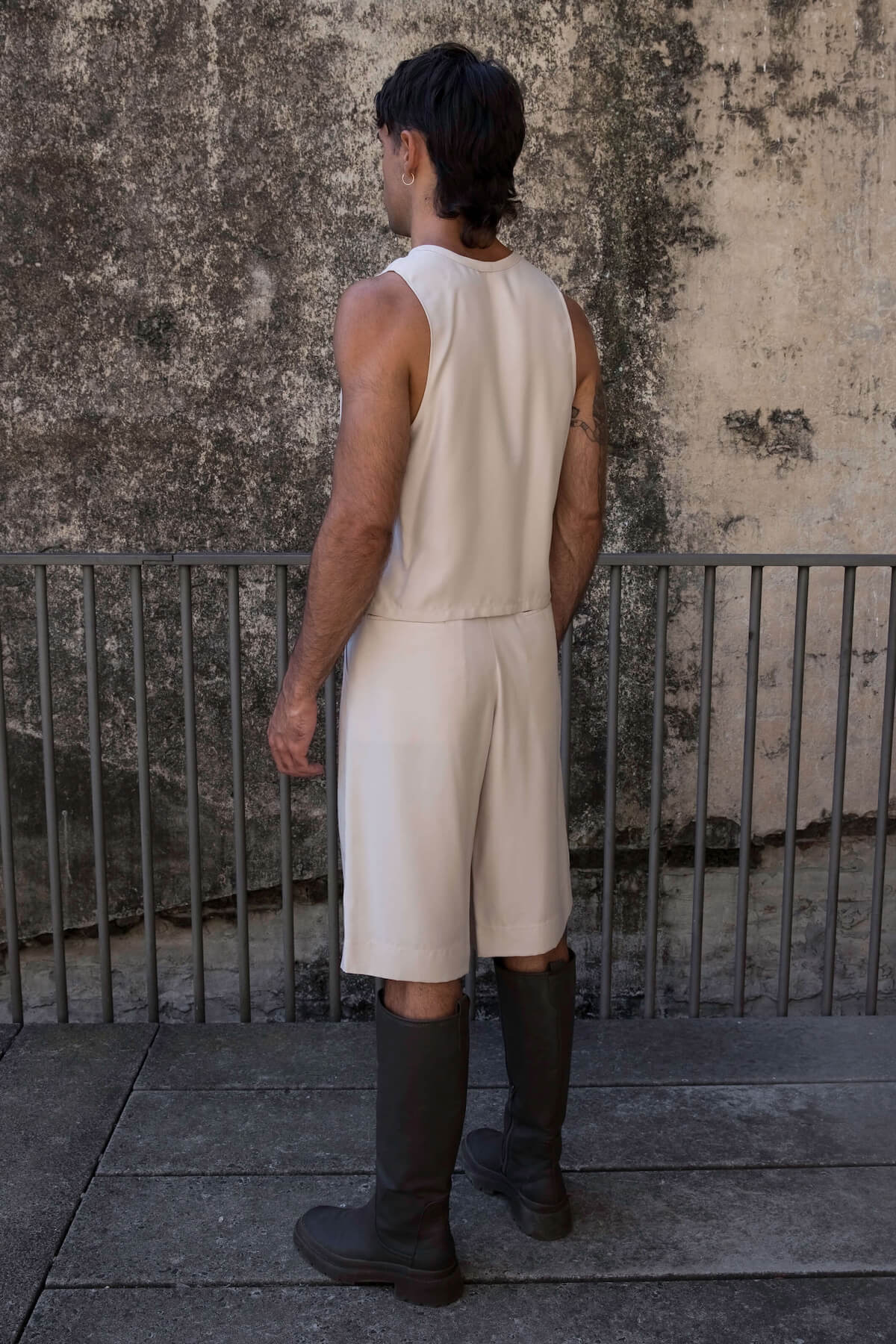 Cropped top for men and men's knee length shorts in mushroom